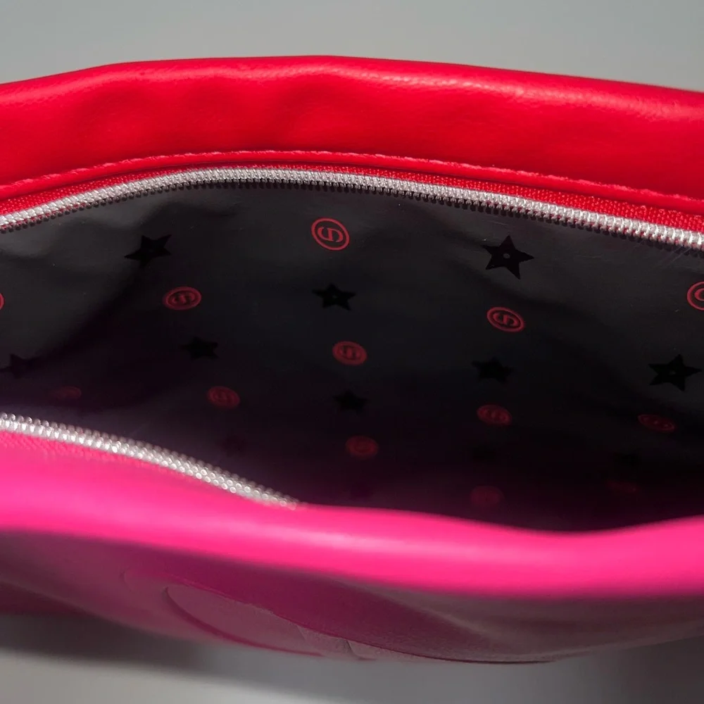 Christian Dior CD Logo Cosmetic Makeup Travel Dopp Kit Toiletry Bag Clutch Pouch